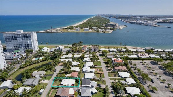 2005 SE 26th Ter Fort Lauderdale, FL 33316