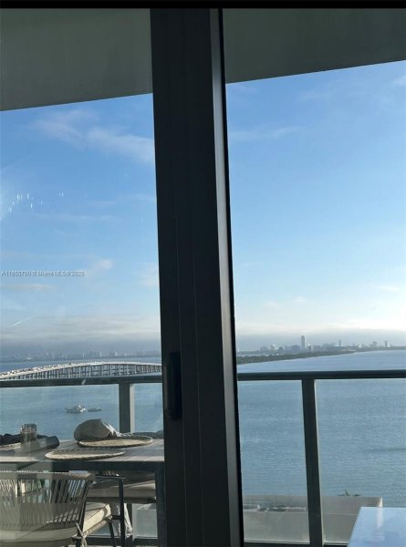 480 NE 31st St #905 Miami, FL 33137