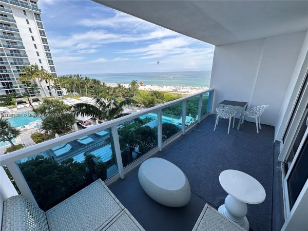 2301 Collins Ave #611 Miami Beach, FL 33139