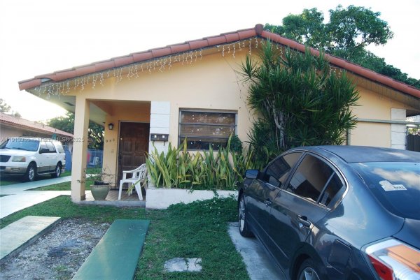 950 SW 13th Ct Miami, FL 33135