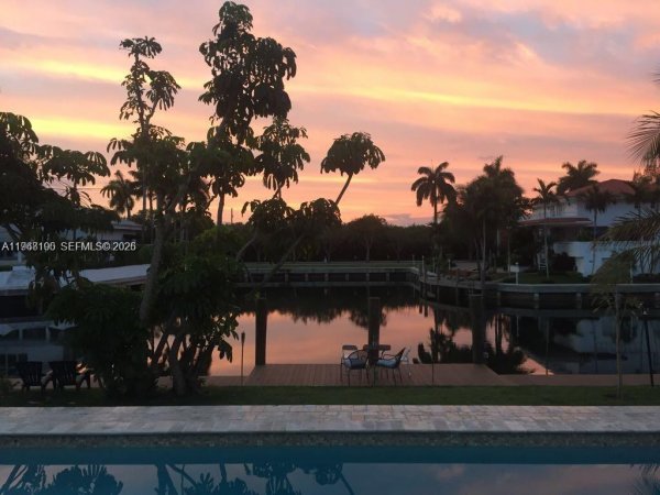 1460 Tagus Ave Coral Gables, FL 33156