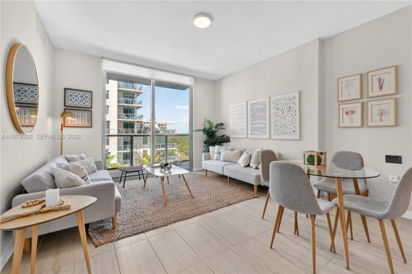 3900 Biscayne Blvd #S-916 Miami, FL 33137