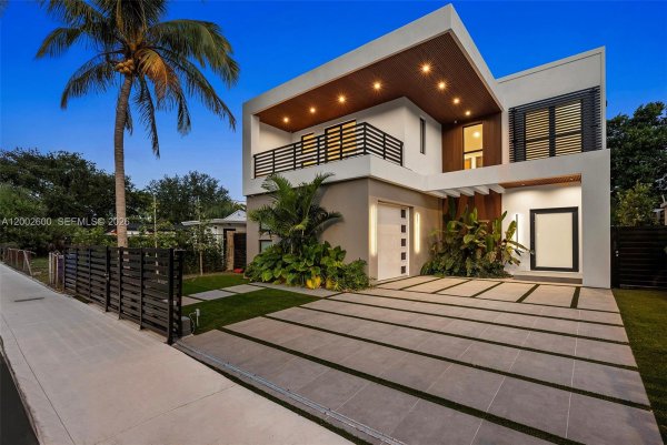 260 NW 47th St Miami, FL 33127