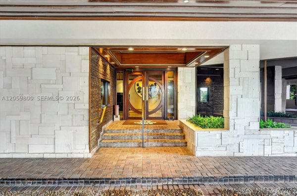 1 Grove Isle #506 Miami, FL 33133