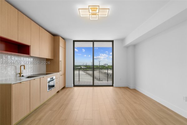 90 NE 32th St #918 Miami, FL 33127