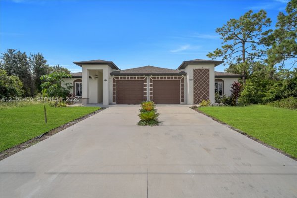 4869 28th St Sw Lehigh Acres, FL 33973