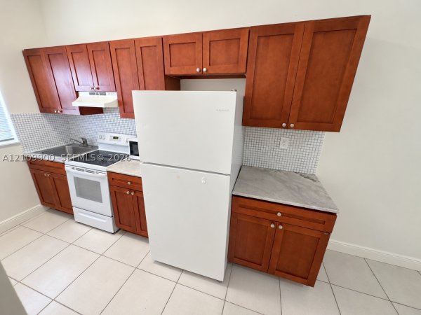 135 SW 6th Ave #207 Miami, FL 33130