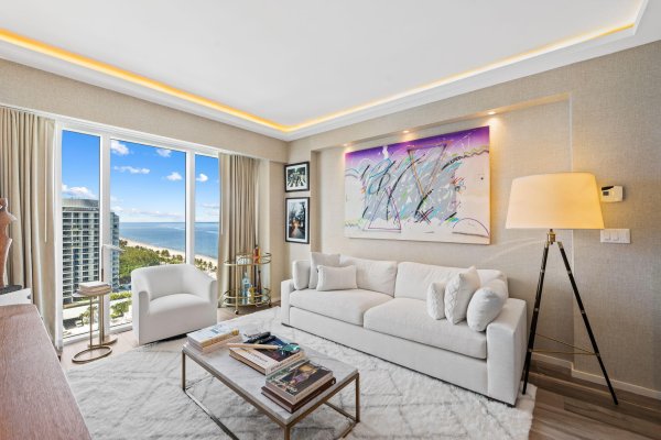 551 N Fort Lauderdale Bch Blvd #R1801 Fort Lauderdale, FL 33304