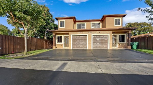 1461 SW 40th Ter Fort Lauderdale, FL 33317