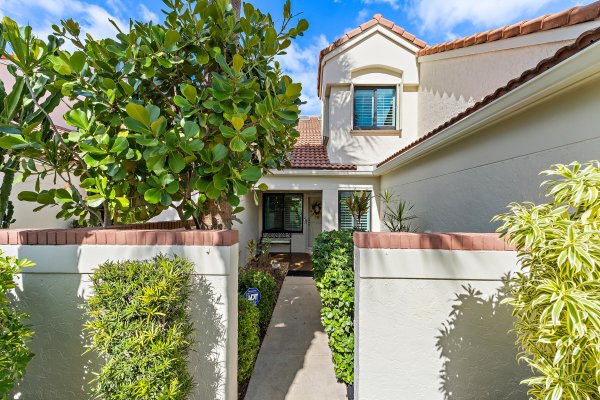 703 Sea Oats #C-4 Juno Beach, FL 33408