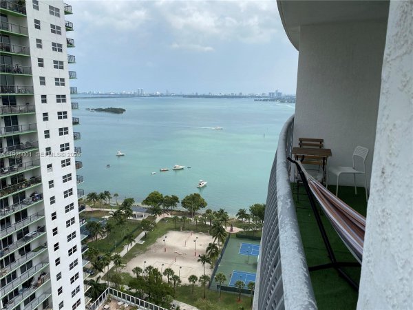 1750 N Bayshore Dr #2609 Miami, FL 33132
