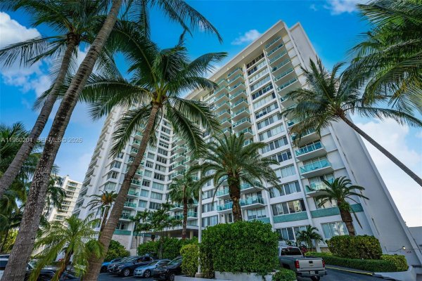 1000 West Ave #432 Miami Beach, FL 33139
