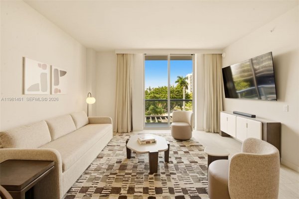 1611 Sw 2nd Ave #301 Miami, FL 33129