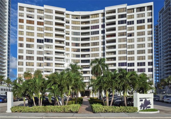 3505 S Ocean Dr #201 Hollywood, FL 33019