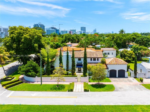 5860 Pine Tree Miami Beach, FL 33140