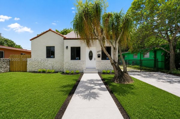 1020 NW 49th St Miami, FL 33127
