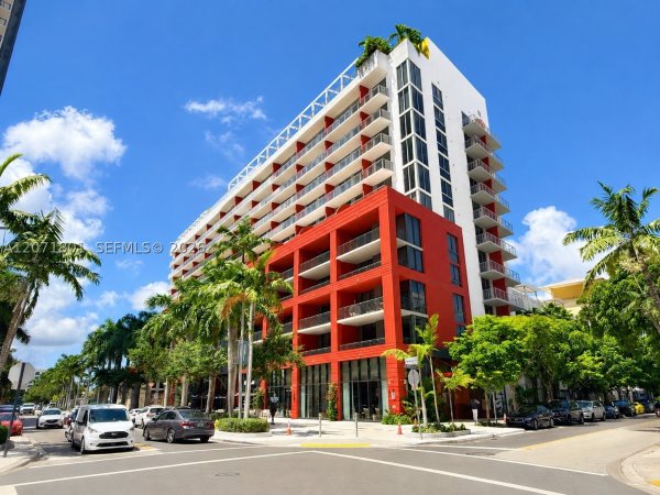 90 NE 32nd St #709 Miami, FL 33127