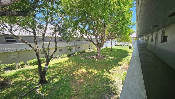 17255 SW 95th Ave #211 Palmetto Bay, FL 33157