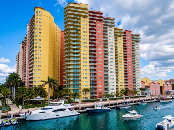 2640 Lake Shr #309 Riviera Beach, FL 33404