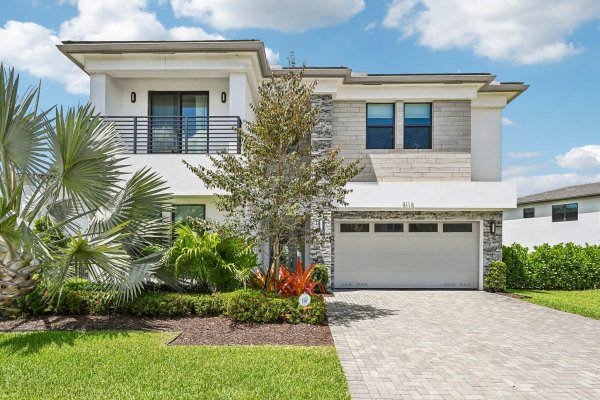 8116 Laurel Falls Boca Raton, FL 33496