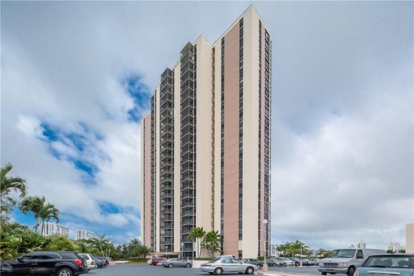 20379 W Country Clb #638 Aventura, FL 33180