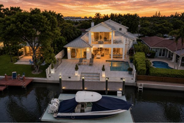 2009 NE 21st Fort Lauderdale, FL 33305