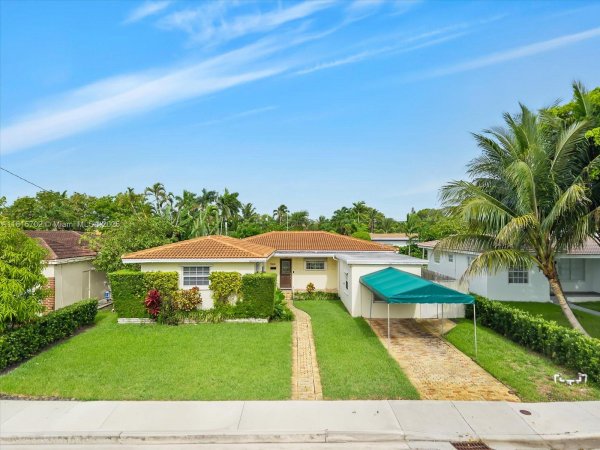 7512 Mutiny Ave North Bay Village, FL 33141