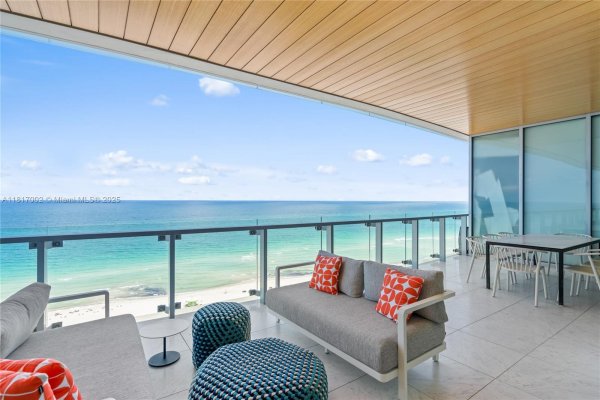 5775 Collins Ave #1602 Miami Beach, FL 33140