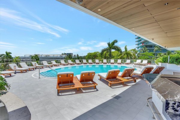2655 S Bayshore Dr #405 Miami, FL 33133