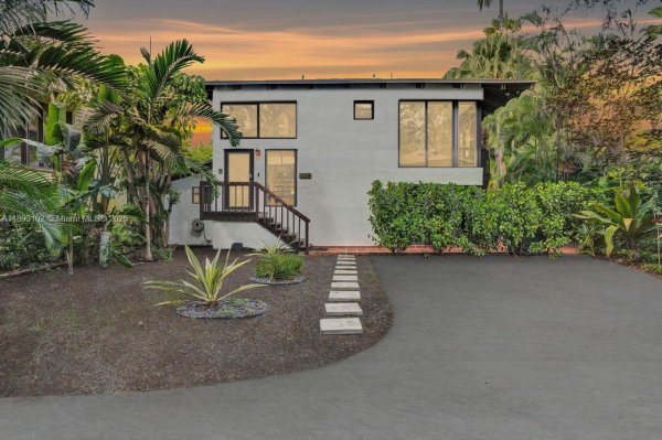 6605 SW 55th Ln South Miami, FL 33155