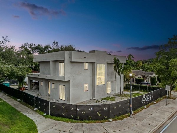 9833 N Miami Ave Miami Shores, FL 33150