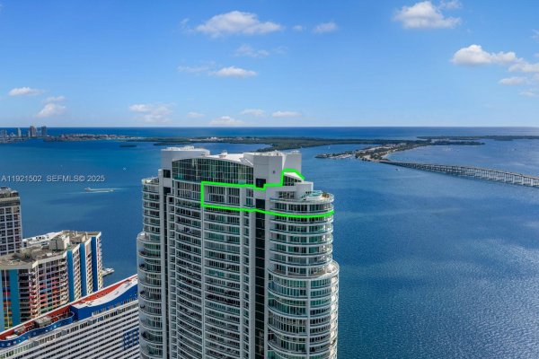 1643 Brickell Ave #4902 Miami, FL 33129