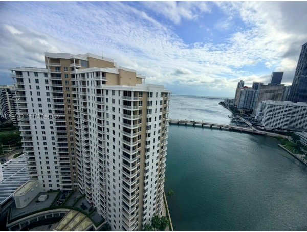 801 Brickell Key Blvd #2401 Miami, FL 33131