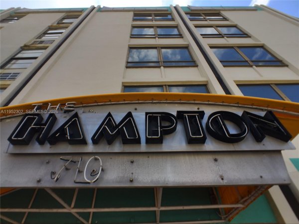 710 Washington Ave #319 Miami Beach, FL 33139