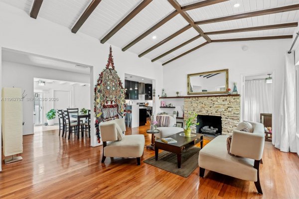 318 NE 105th St Miami Shores, FL 33138