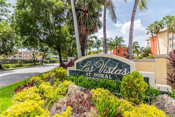 8100 Geneva Ct #432 Doral, FL 33166