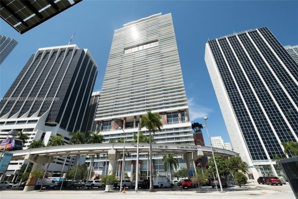 50 Biscayne Blvd #508 Miami, FL 33132
