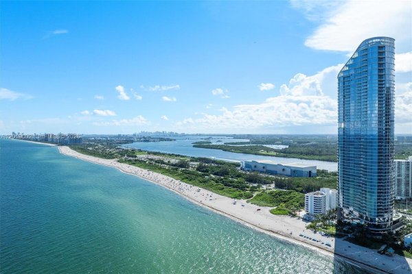 15701 Collins Ave #3605 Sunny Isles Beach, FL 33160
