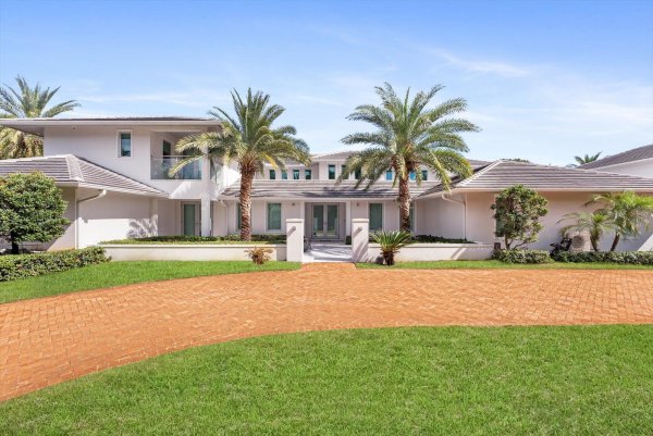 17552 Fieldbrook Boca Raton, FL 33496