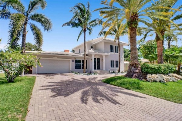 3421 Dover Pompano Beach, FL 33062
