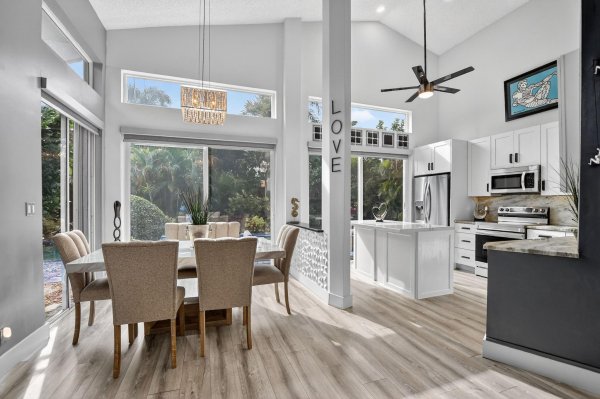 6584 Hampton Cir Boca Raton, FL 33496