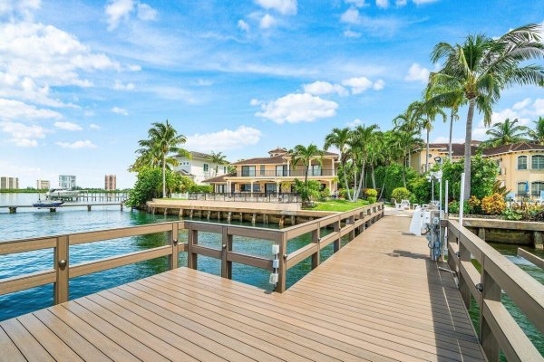 1010 Pine Pt Rd Singer Island, FL 33404