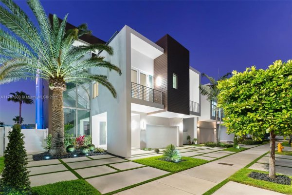 10561 NW 67th Ter #10561 Doral, FL 33178