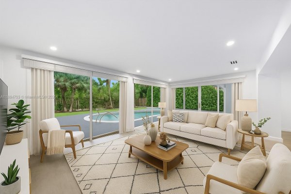 1825 Alamanda Dr North Miami, FL 33181