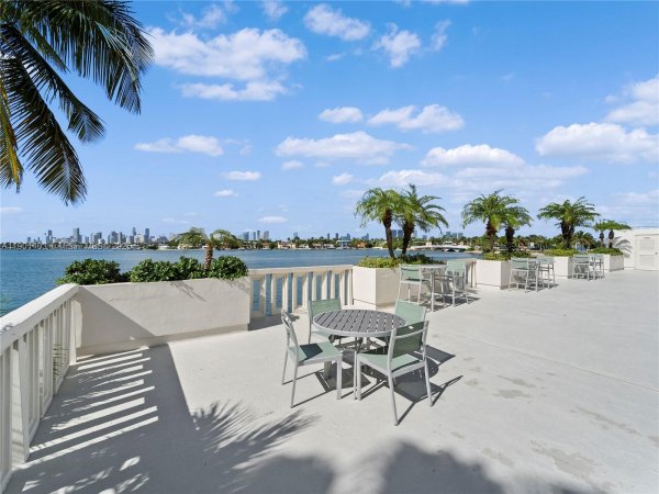 5 Island Ave #LE Miami Beach, FL 33139