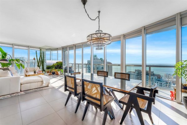 465 E Brickell Ave #3901 Miami, FL 33131