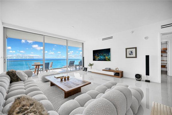 10203 Collins Ave #903 Bal Harbour, FL 33154