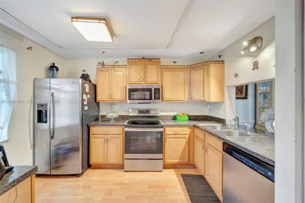 3940 Inverrary Blvd #303-A Lauderhill, FL 33319