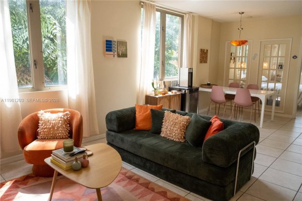 2630 SW 28th #1 Miami, FL 33133