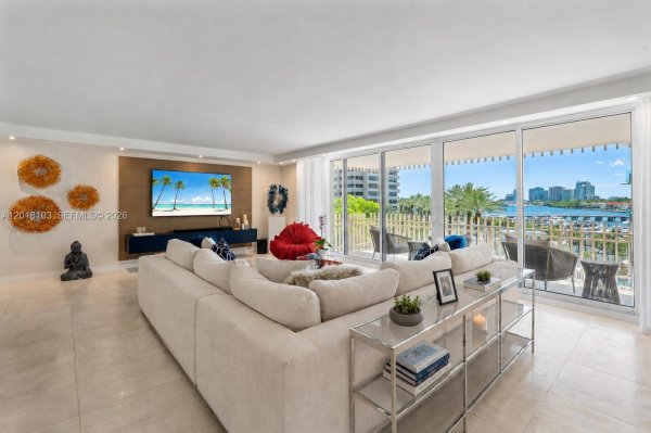 3 Grove Isle #C410 Miami, FL 33133